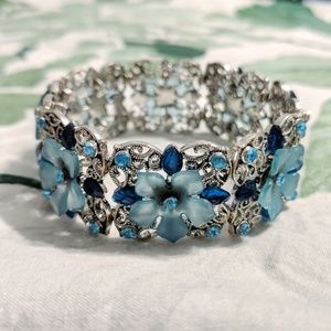 Blue Flower and Rhinestone Stretch Bracelet